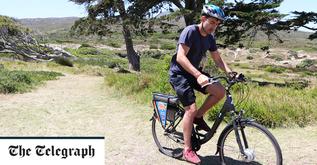 Can a cycling snob be converted to E-biking on a tour in Cape Town?