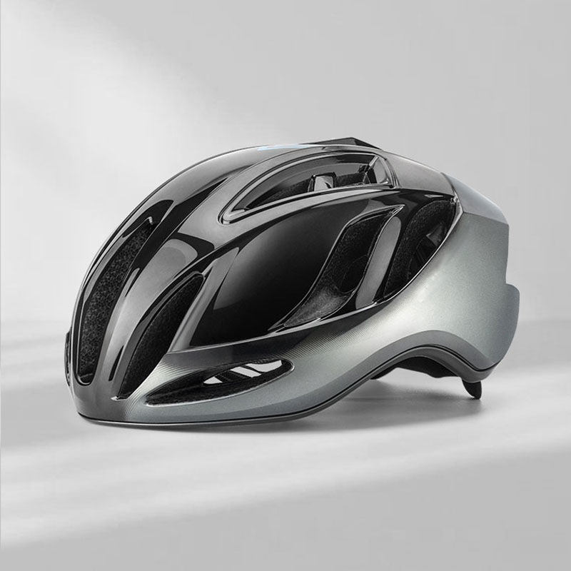 Riding Helmet Integrally-molded Helmet Sports Ultralight Helmet